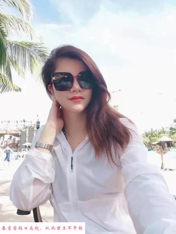 轻熟女下海 第1张
