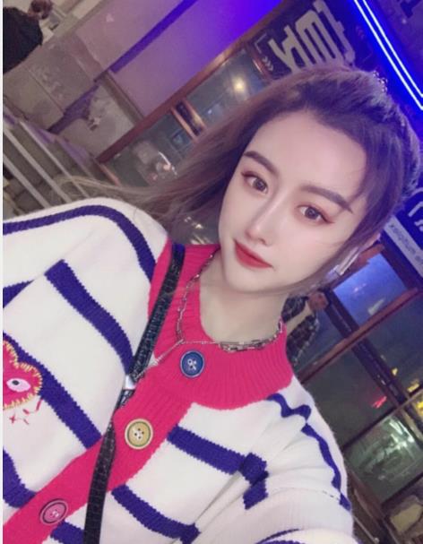 渝中区燕子:身材颜值真心不错,服务细心下面超紧致 第1张