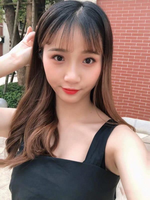 兼职极品女,白嫩身材,逼紧骚浪淫水多 第2张