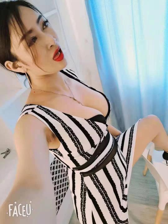 角门西姐妹花 第1张