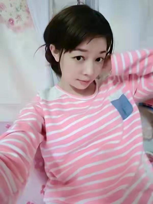 苗条女孩小优雅 第2张