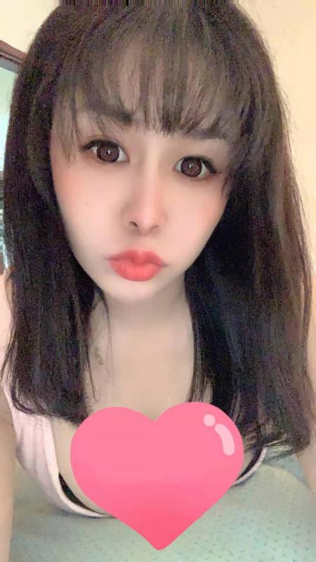 年轻服务好的美女 第1张