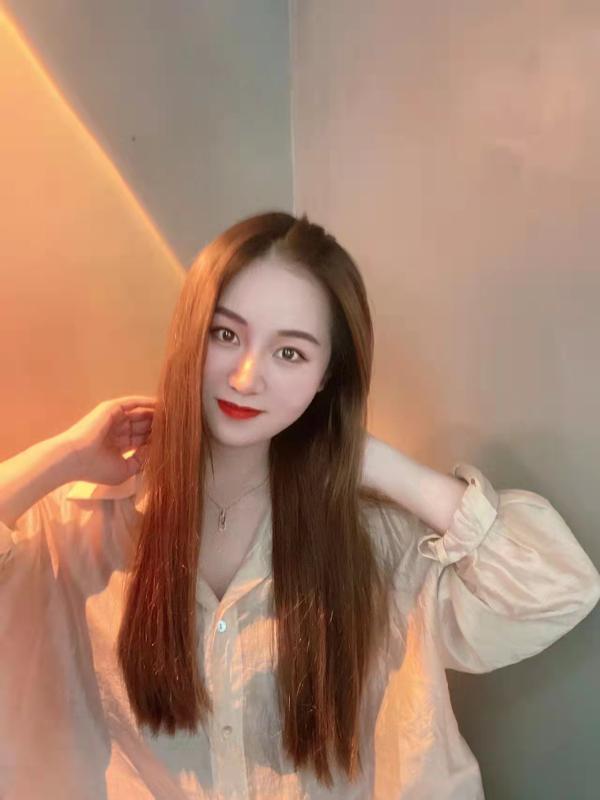 番禺月月 第1张