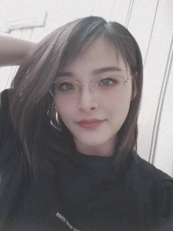西城小区大奶姑娘 第1张