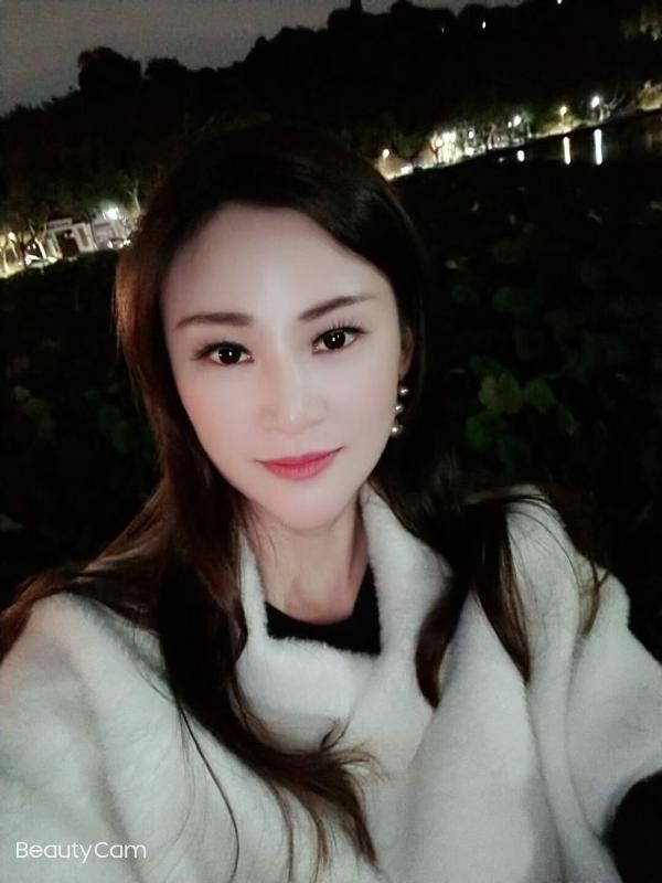 西溪花园风骚姐姐 第1张