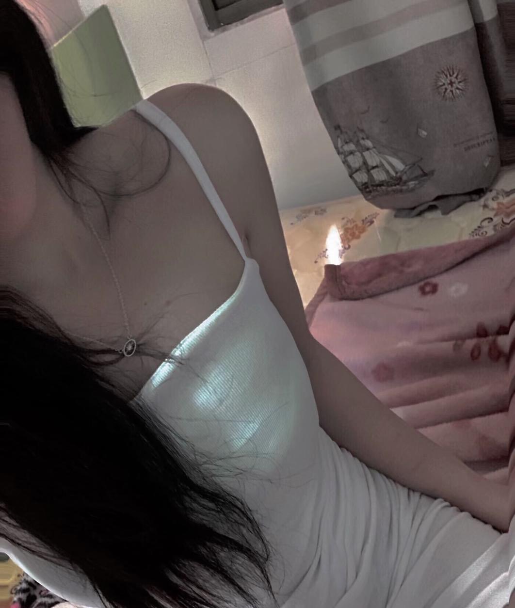 体验仓山区服务系美女，胸推/吸皮/毒龙/69一个都不少 第2张