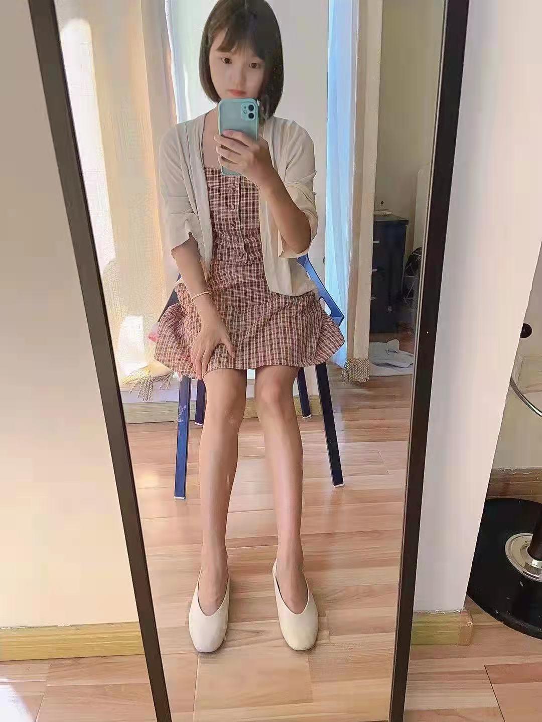 刚下水做的良家型乖乖女,白白嫩嫩的 第3张