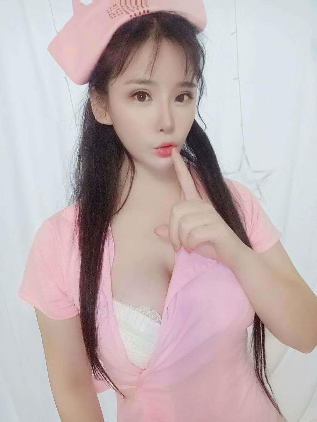 36D的幺妹 第3张